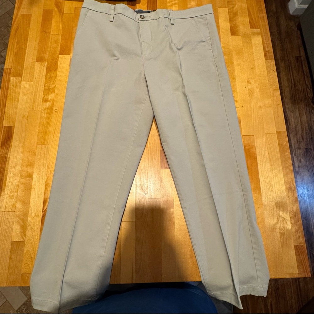 Dockers Khaki Smart 360Flex Pants